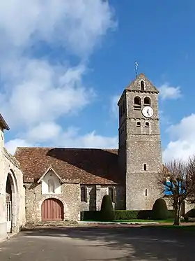 L'église Saint-Pierre en 2013.