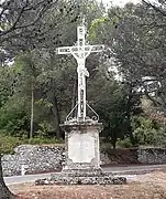 La quatorzième et dernière station, autrefois un oratoire, aujourd'hui un calvaire .