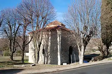 Le baptistère, vu du sud-est.