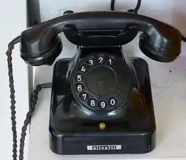 Téléphone Olivetti.