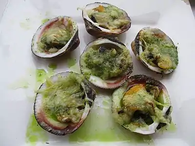 Gratinées au beurre d’escargot.