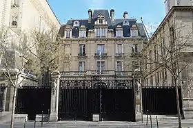 Ambassade à Paris