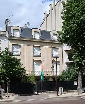 Ambassade à Paris