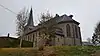 l'église Saint Hubert, ainsi que le cimetière