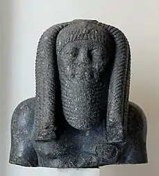 Buste d'Amenemhat III découvert à Rome.