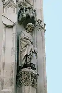 Statue de Bureau de La Rivière, premier chambellan du roi.