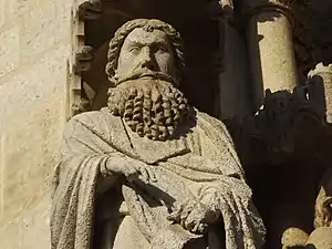Statue de Nahum, façade Ouest de la cathédrale d'Amiens.