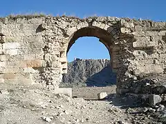Arche et vue de l'Acropole