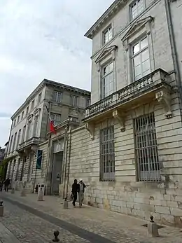 L'ancien Palais épiscopal de La Rochelle, aujourd'hui Musée des Beaux-Arts de La Rochelle.