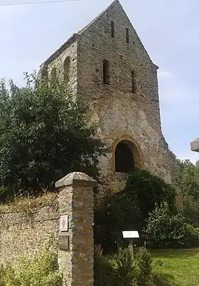 Clocher de l'ancienne église de La Cropte
