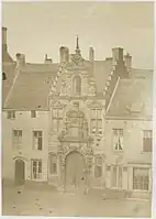 Porte d'entrée au Vieux Marché aux Grains (1852)