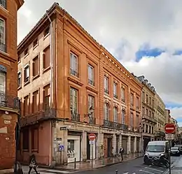 no 41 : façade de l'hôtel de Bonfontan.