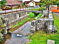 Le ruisseau la Varonne et le lavoir