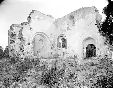 L'église au début du XIXe siècle.