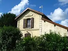 Ancienne gare d'Issac sur la voie verte de Bordeaux à Lacanau-Océan, Gironde.