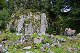 Ancienne carrière de granite au col.