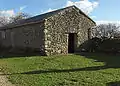 Ancienne chapelle Saint-Étienne dans le cimetière du Villaret.