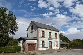 Ancienne gare de Saint-Sauveur-Châteauneuf.