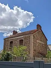 Ancienne gare de Saulx-les-Chartreux.