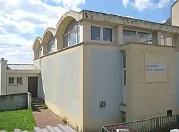 Synagogue aliénée, remplace un oratoire de 1930