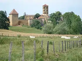 La vue d'ensemble depuis le sud-est.