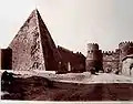 La pyramide de Cestius et la porta San Paolo à Rome