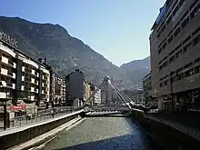 La Valira sous le pont de Paris à Andorre-la-Vieille.