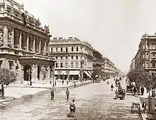 L'avenue Andrássy en 1896 (l'Opéra est visible à gauche).