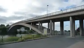 Le pont vu de la rive d'Andrésy.