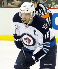Photographie du joueur avec le maillot des Jets de Winnipeg