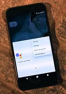 Description de l'image Android Assistant on the Google Pixel XL smartphone (29526761674).jpg.