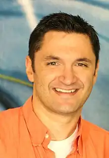 Andy Hallett interprète Lorne