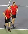 Andy et Jamie Murray, lors d'un tournoi en double en 2011.