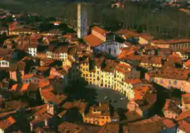 Piazza dell'anfiteatro