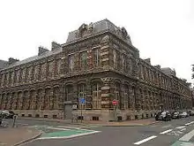 Université de Lille - Facultés à l'angle entre la rue Jean-Bart et la rue Jeanne-d'Arc