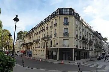 Immeubles angle rue Fresnel et rue de la Manutention.