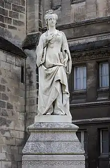 Statue de Marguerite d'Angoulême