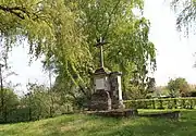 Le Calvaire au bord de la Serre.