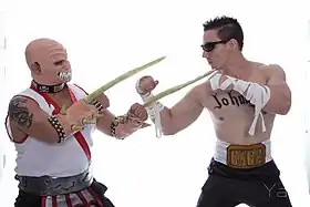 Cosplay de Baraka vs Johnny Cage.