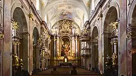 Intérieur de l'église Sainte-Anne de Vienne