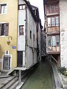 Canal en vieille ville