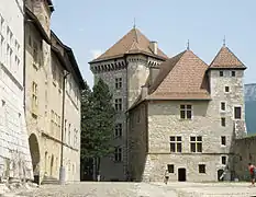 Cour du château.