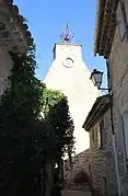 Le beffroi surmonté d'un campanile, édifié au XVIIè siècle .
