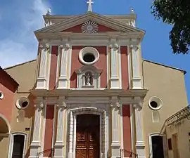 Façade de la cathédrale.