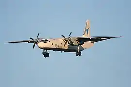 Antonov An-24B de la compagnie