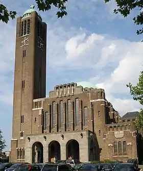 Vue avant de l'eglise