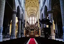 La nef et le chœur (2016).