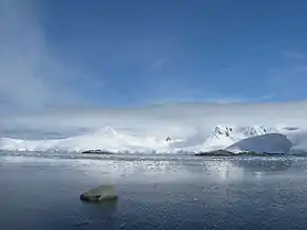 Vue partielle de l’île.