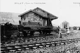 Août 1910, construction gare de Molay.