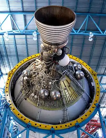 Moteur J2 du troisième étage S-IVB de la fusée Saturn V.